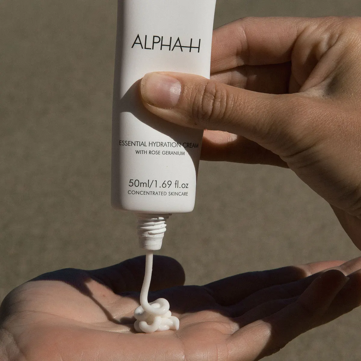 Alpha-H Essential Hydration Cream with Vitamin E 50ml, view 3