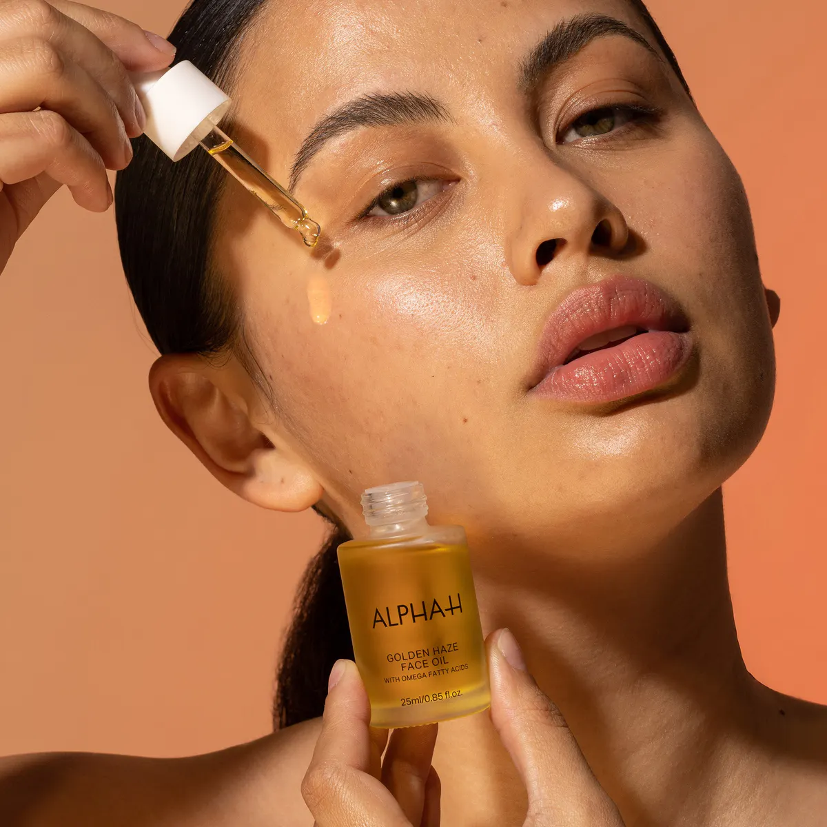 Alpha-H Golden Haze Face Oil 25mL, view 2