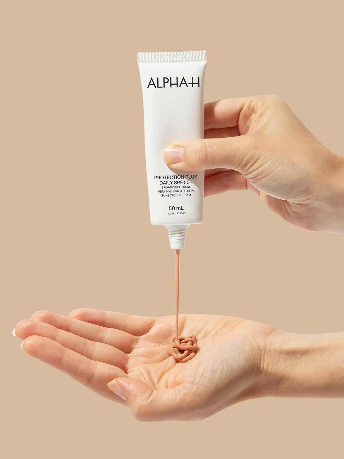 Alpha-H Protection Plus Daily Moisturiser SPF50+ Broad-Spectrum Cream 30ml, view 4