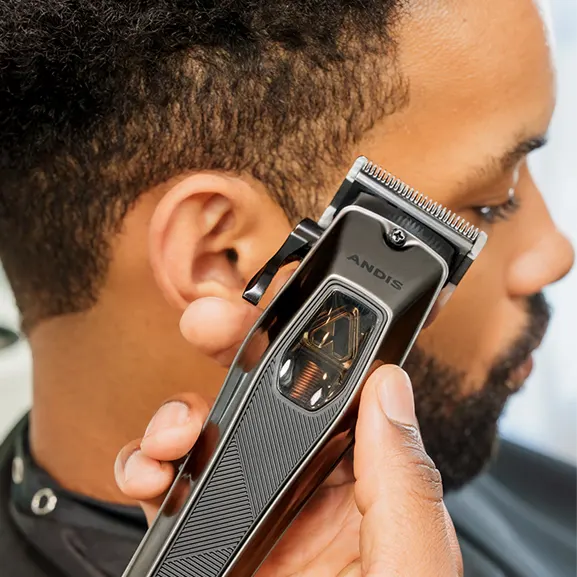 Andis Recon Linear Motor Clipper Black Chrome, view 3