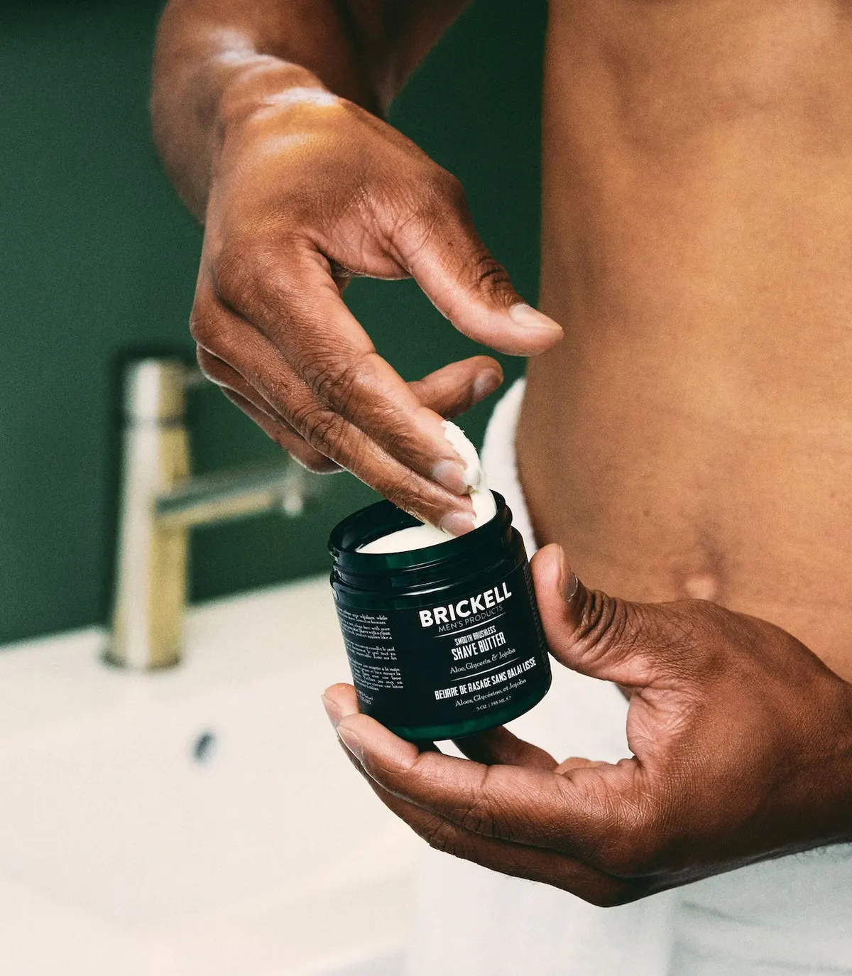 Brickell Smooth Brushless Shave Cream for Men 148ml - Scented, view 3
