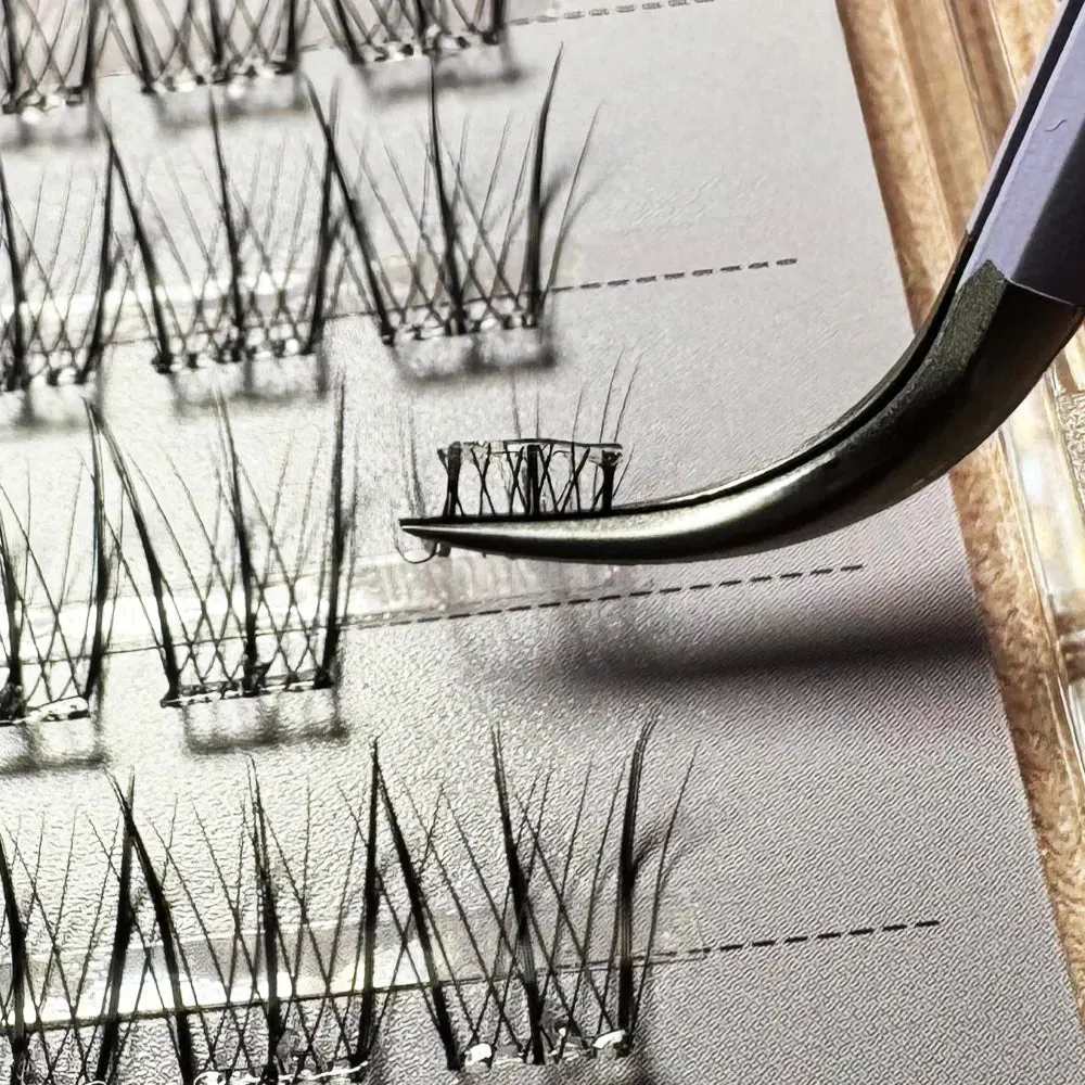 Char Cosmetics Curved Lash Tweezer, view 3