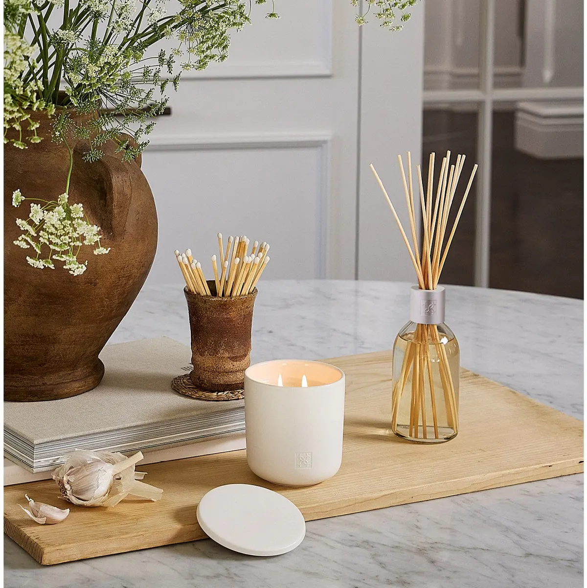CIRCA Alchemy Diffuser 250ml - White Tea & Wild Mint, view 2