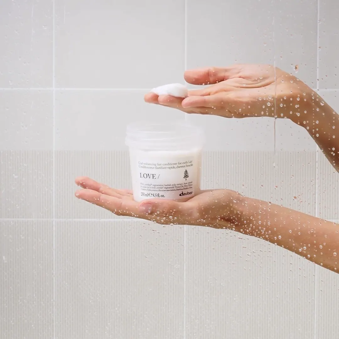 Davines Essentials LOVE Curl Conditioner 250ml, view 3