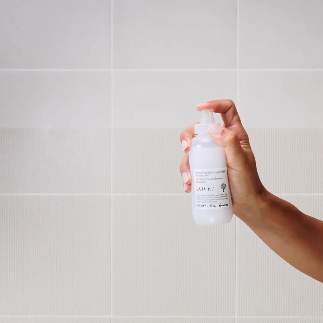 Davines Essentials LOVE Smooth Milk 150ml, view 3