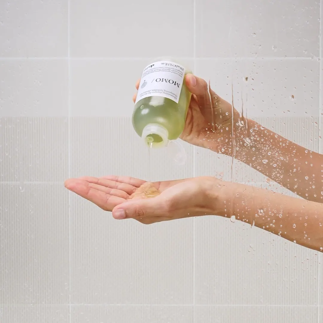 Davines Essentials MOMO Shampoo 250ml, view 3
