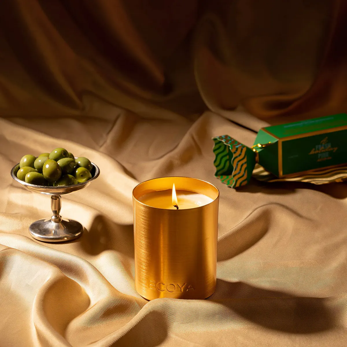 ECOYA Goldie Candle 460g - Fresh Pine, view 2