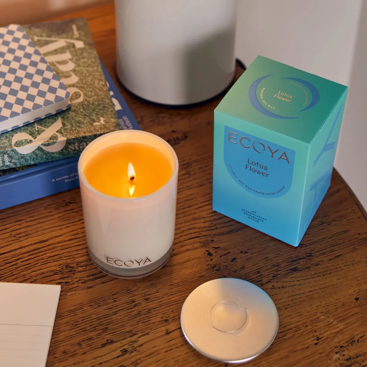 ECOYA Madison Candle 400g - Lotus Flower, view 2