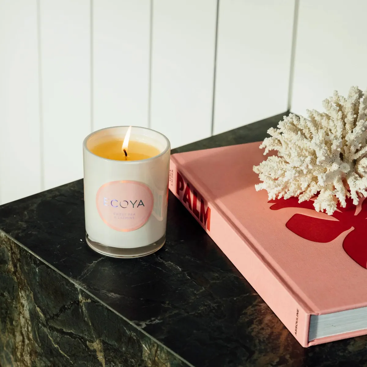 ECOYA Metro Candle 280g - Sweet Pea & Jasmine, view 2