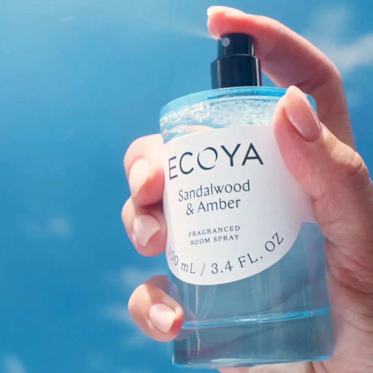 ECOYA Room Spray 100ml - Sandalwood & Amber, view 2
