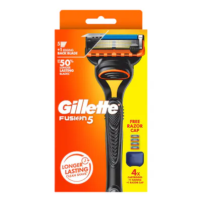 Gillette Fusion Manual Men's Razor Handle + 4 Razor Blades Refills