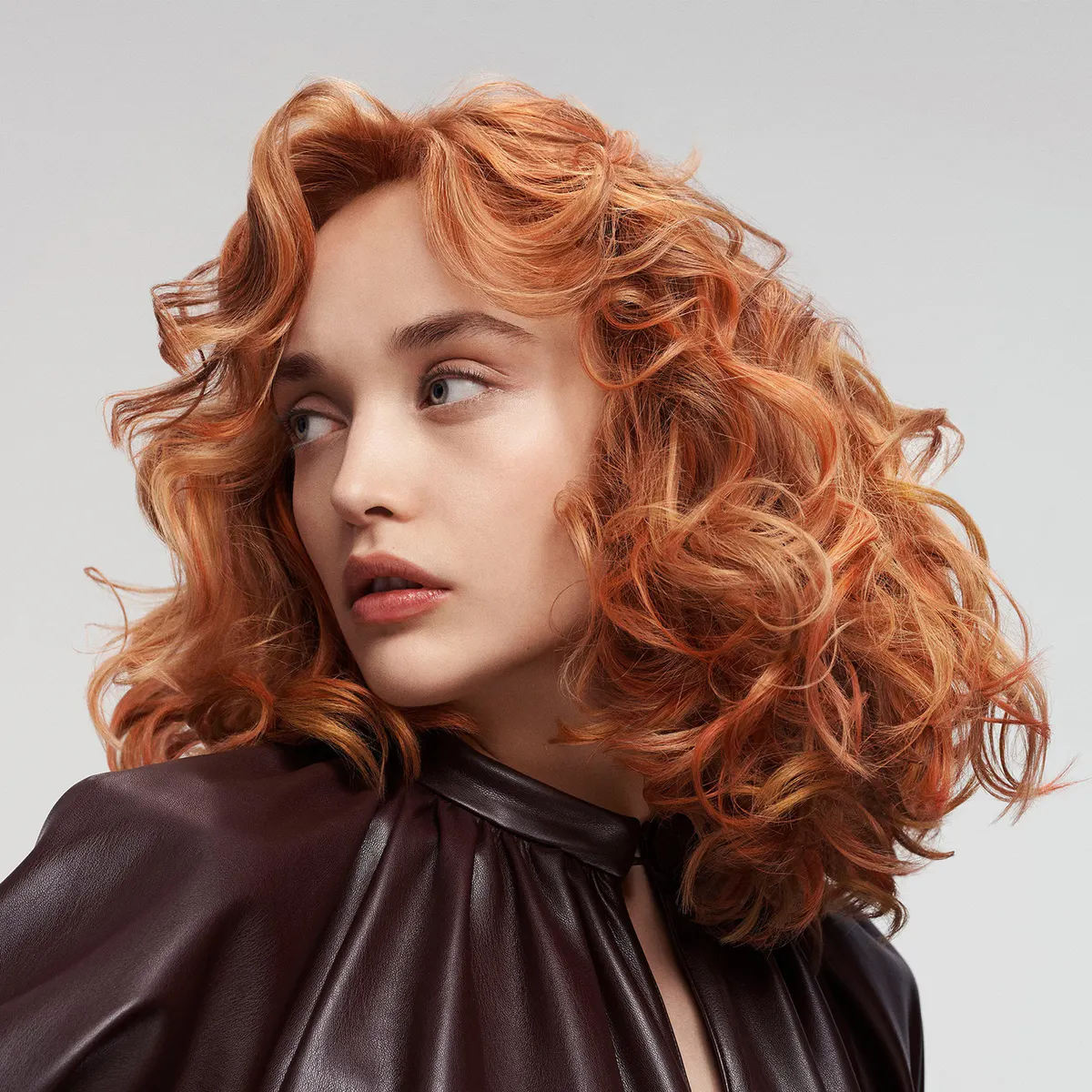 Goldwell Dualsenses Color Revive Conditioner - Dark Warm Blonde 200ml, view 2
