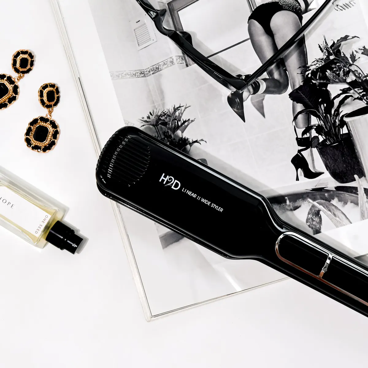 H2D Linear 11 Wide Plate Infra Red Hair Straightener, view 4