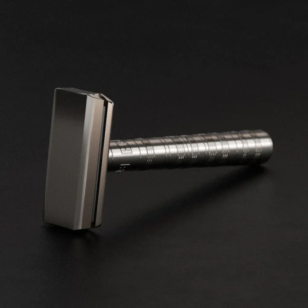 Henson Shaving Ti22 Mild DE Safety Razor Titanium, view 4