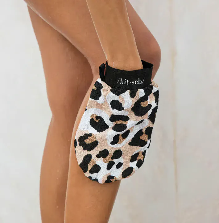 Kitsch Eco-Friendly Exfoliating Glove - Leopard, view 2