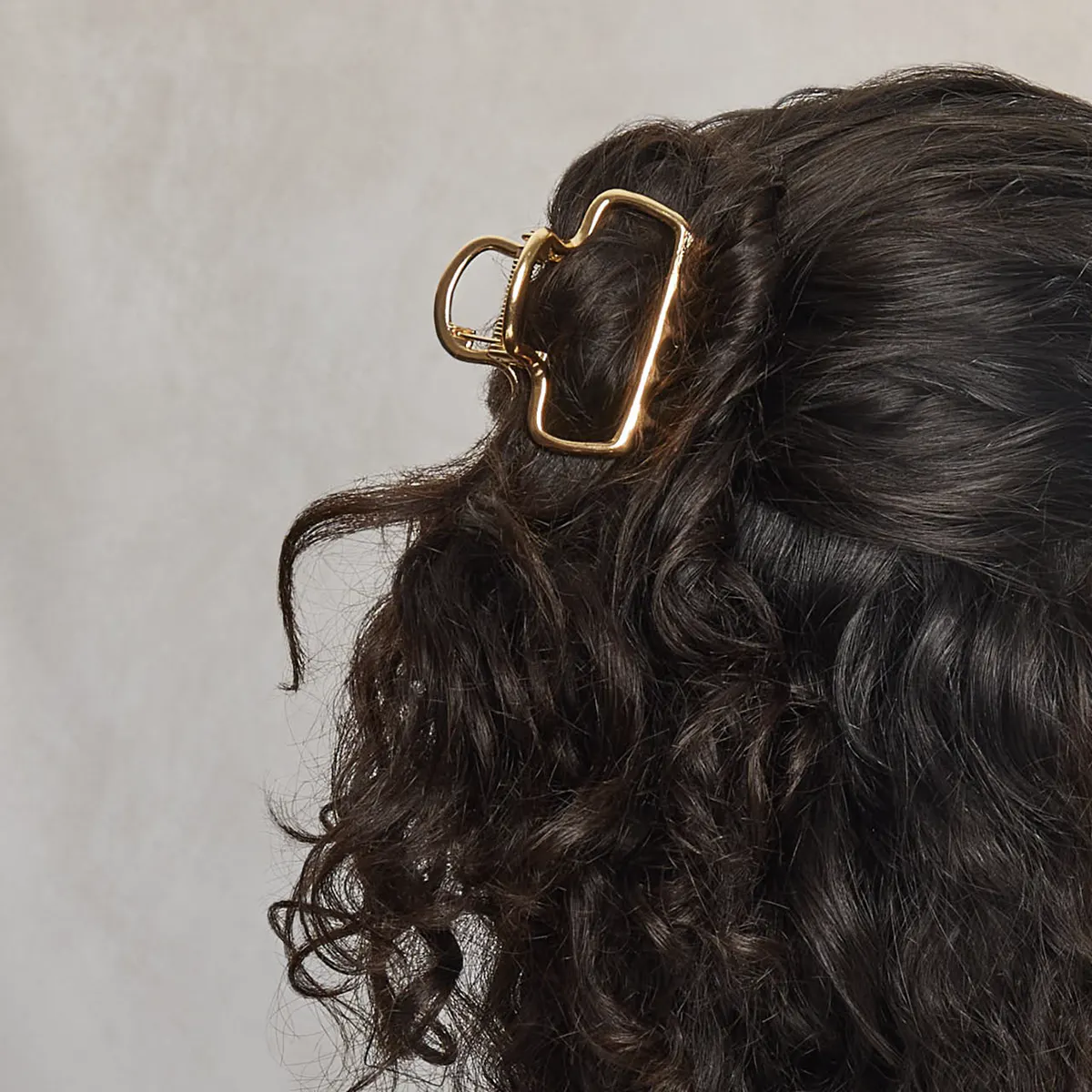 Kitsch Metal Medium Open Shape Puffy Claw Clip - Gold, view 3
