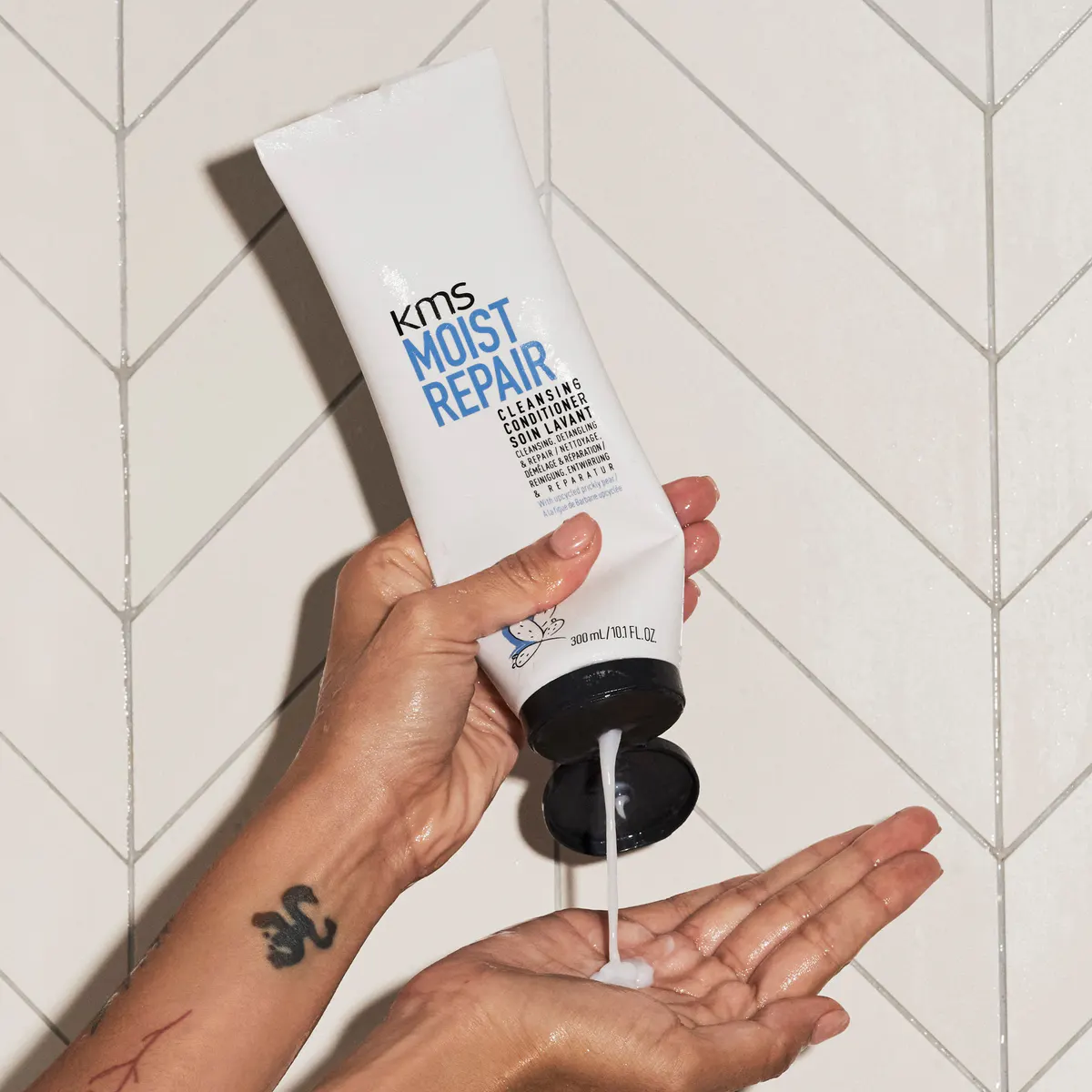 KMS Moist Repair Cleansing Conditioner 275ml, view 2