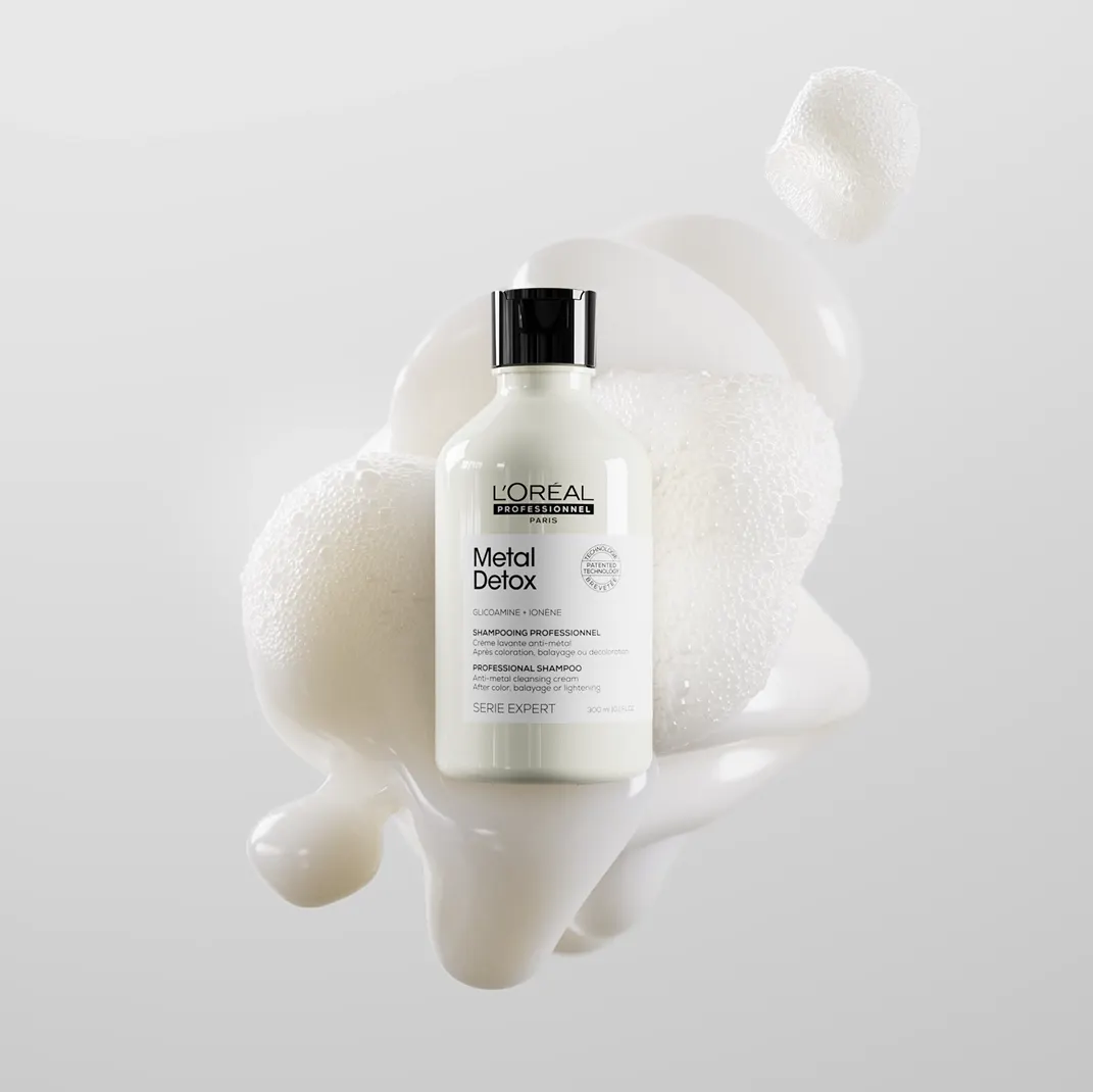 L'Oréal Professionnel Metal Detox Shampoo 300mL, view 2