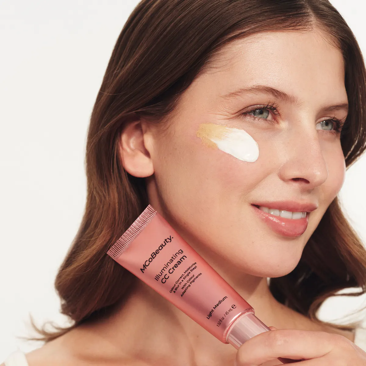 MCoBeauty Illuminating CC Cream 45ml - Light Medium, view 4