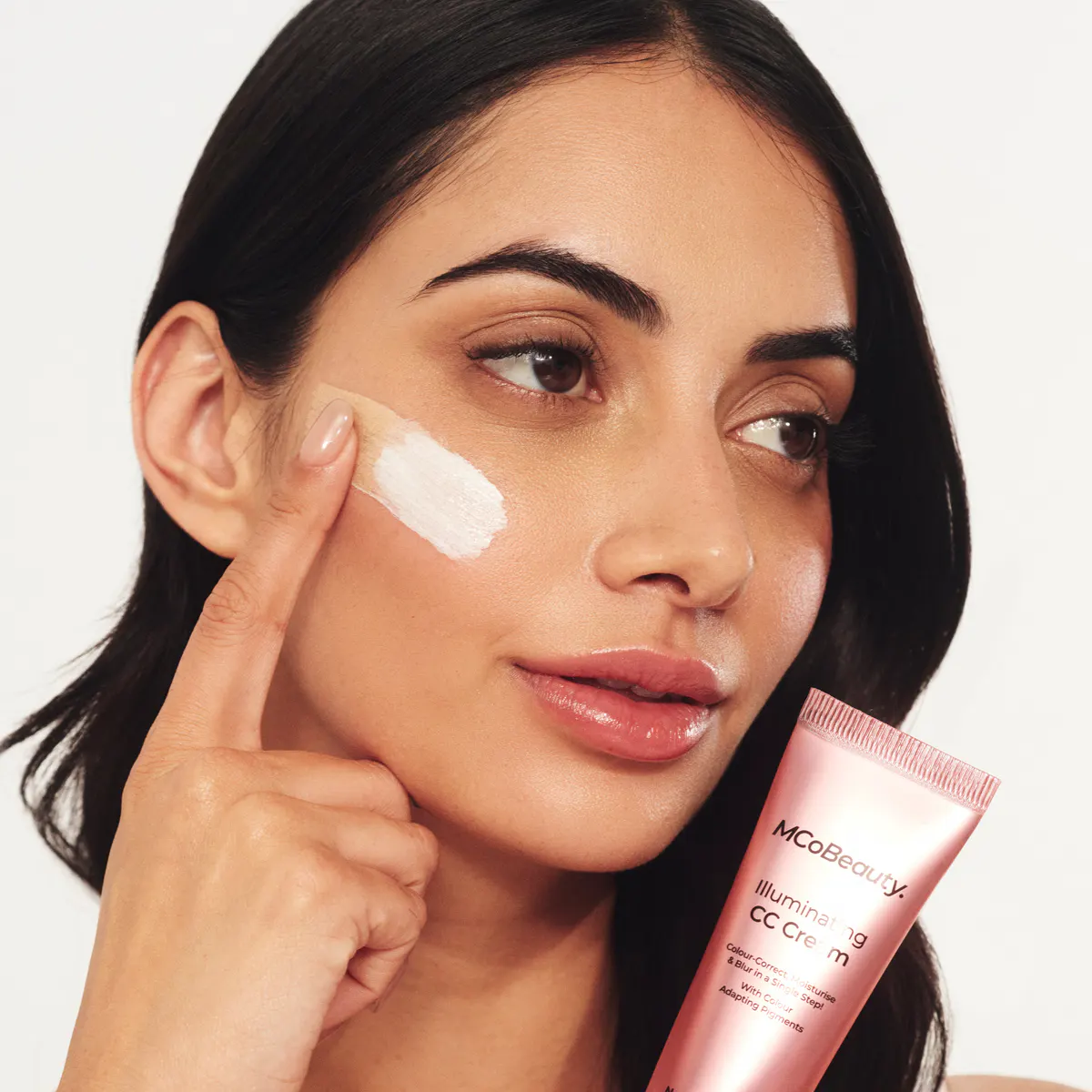 MCoBeauty Illuminating CC Cream 45ml - Medium Warm, view 3