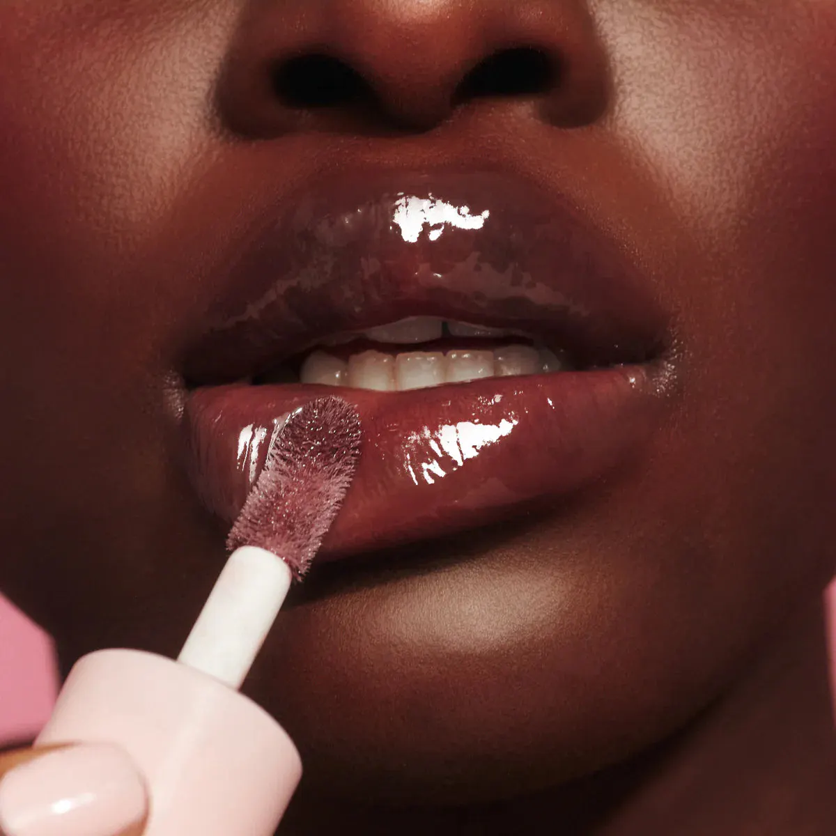 MCoBeauty Summer Daze Tinted Lip Oil - Date Night, view 2