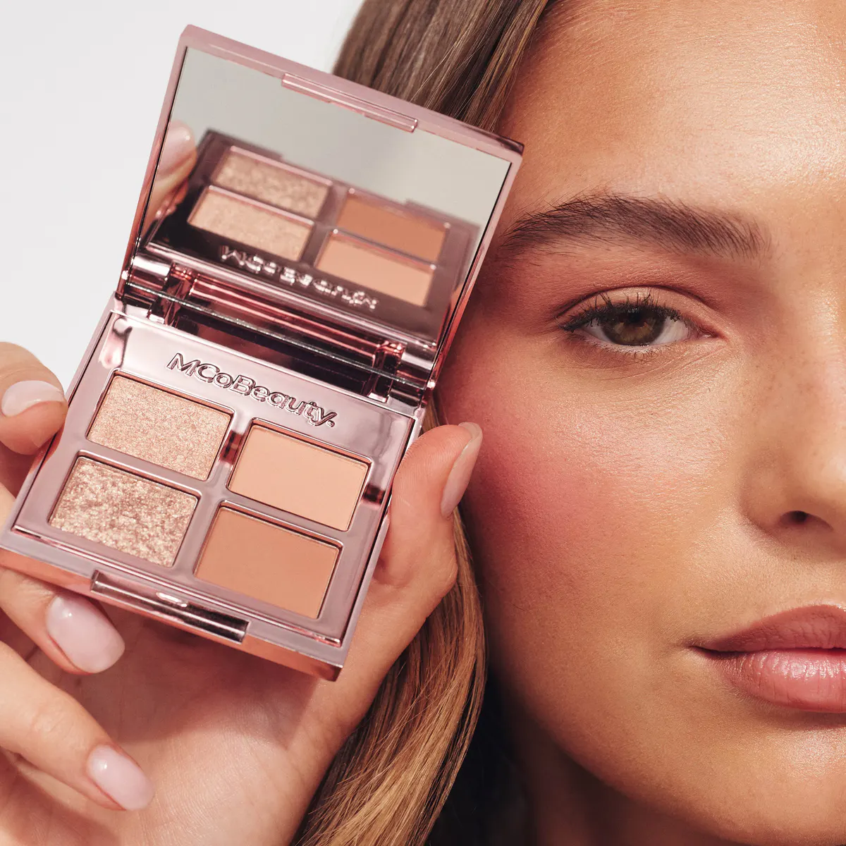 MCoBeauty Ultra-Luxe Eyeshadow Quad - Cheeky Chat, view 4