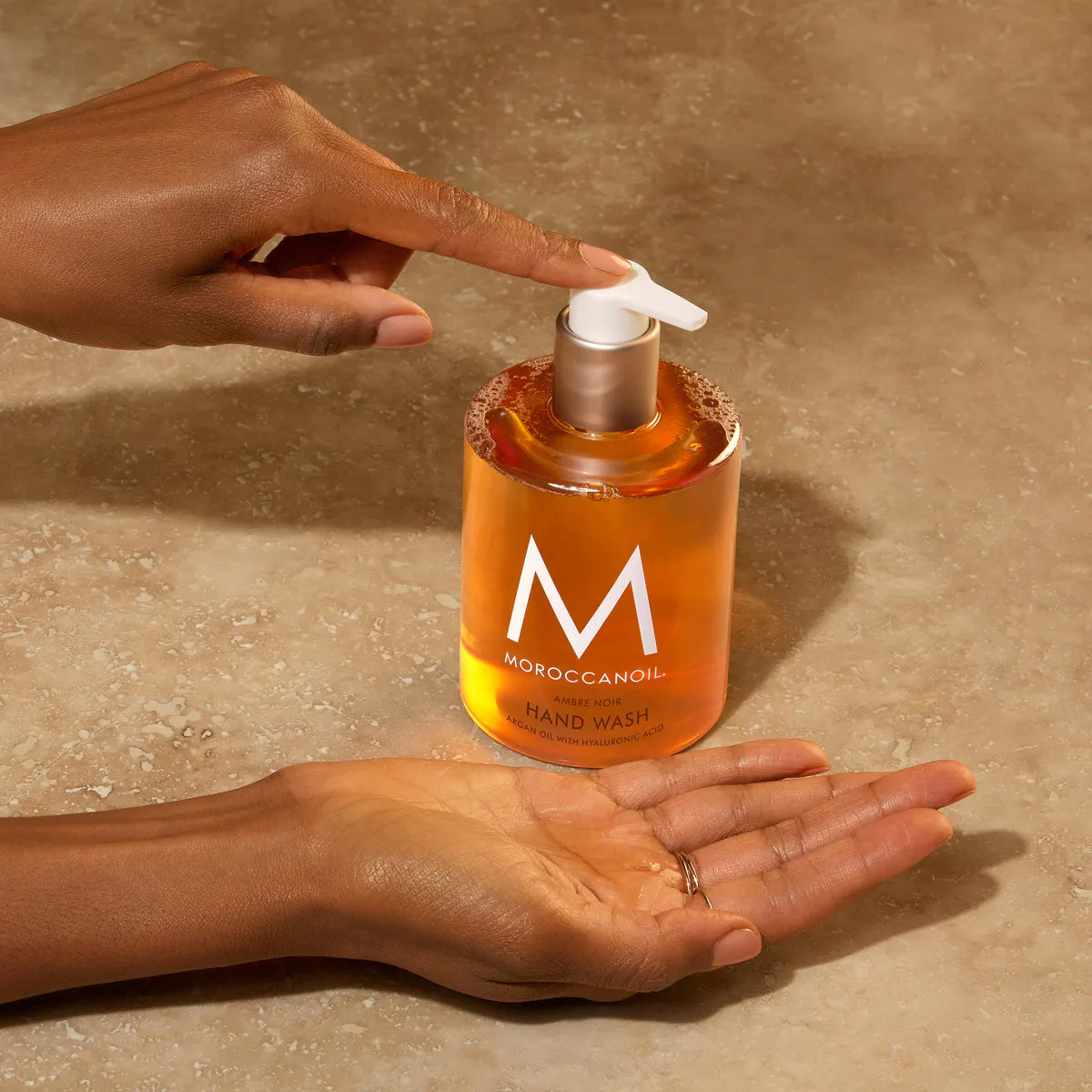 Moroccanoil Hand Wash Ambre Noir 360ml, view 2