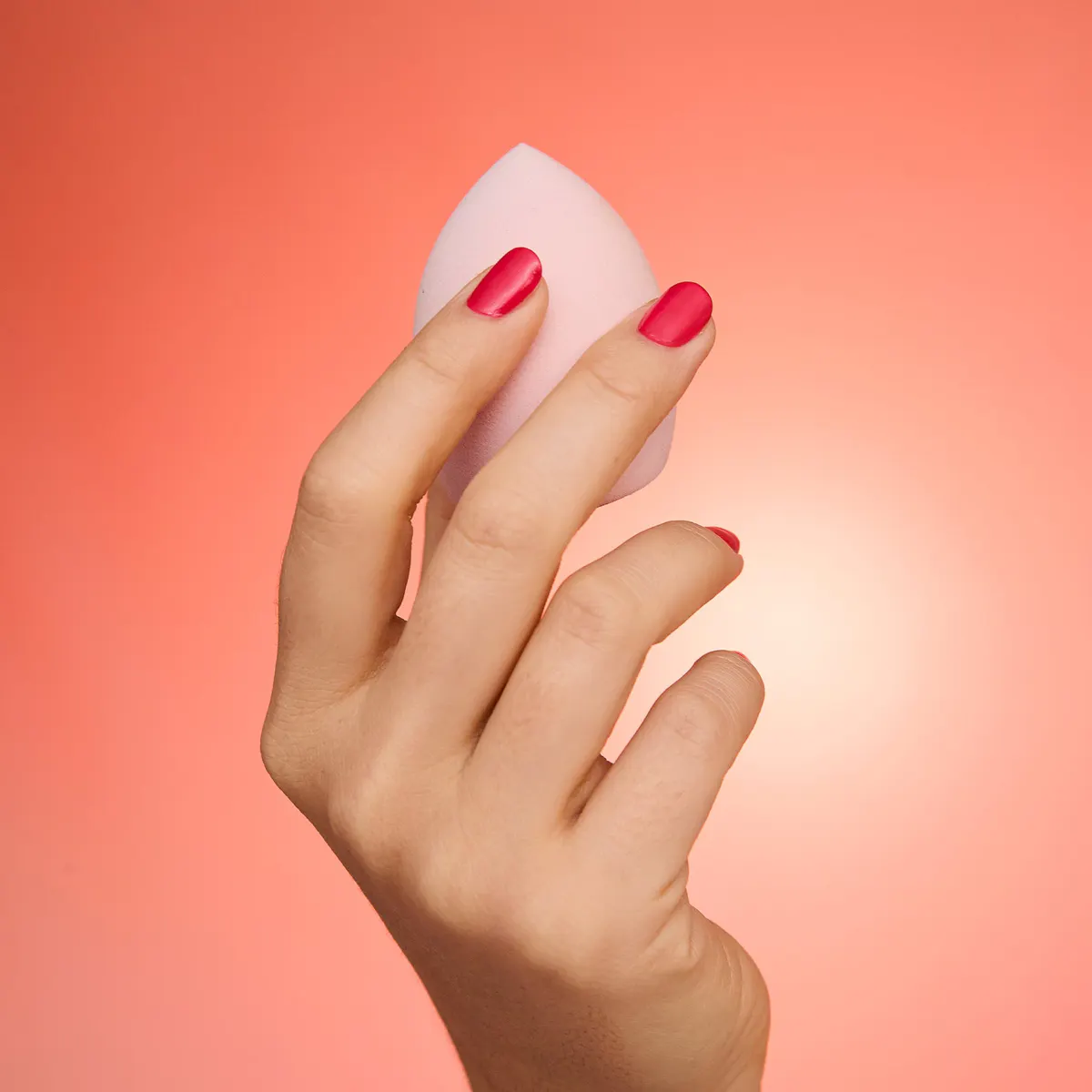Natio Angled Teardrop Blending Sponge 14.42g, view 3