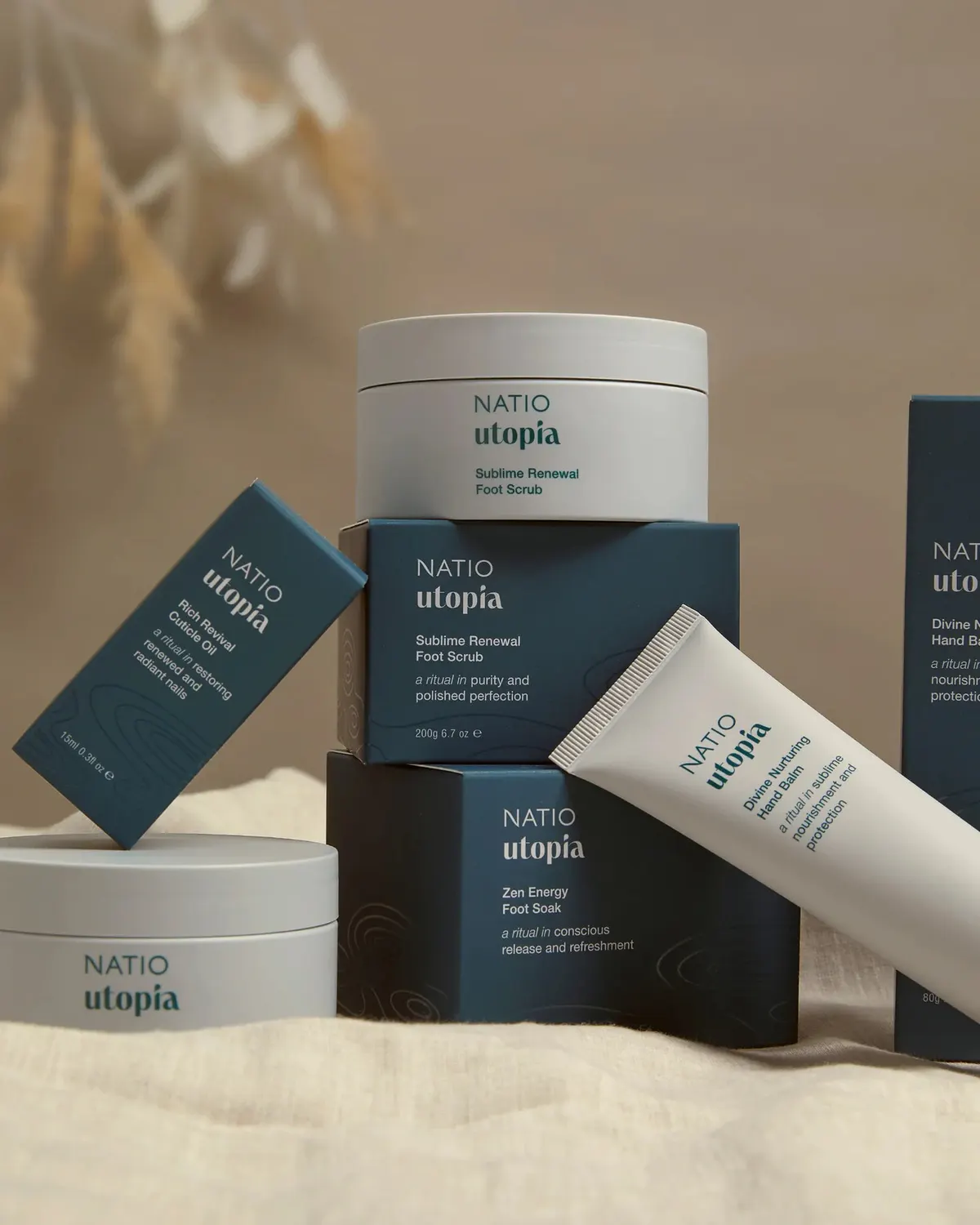 Natio Utopia Sublime Renewal Foot Scrub 200g, view 6