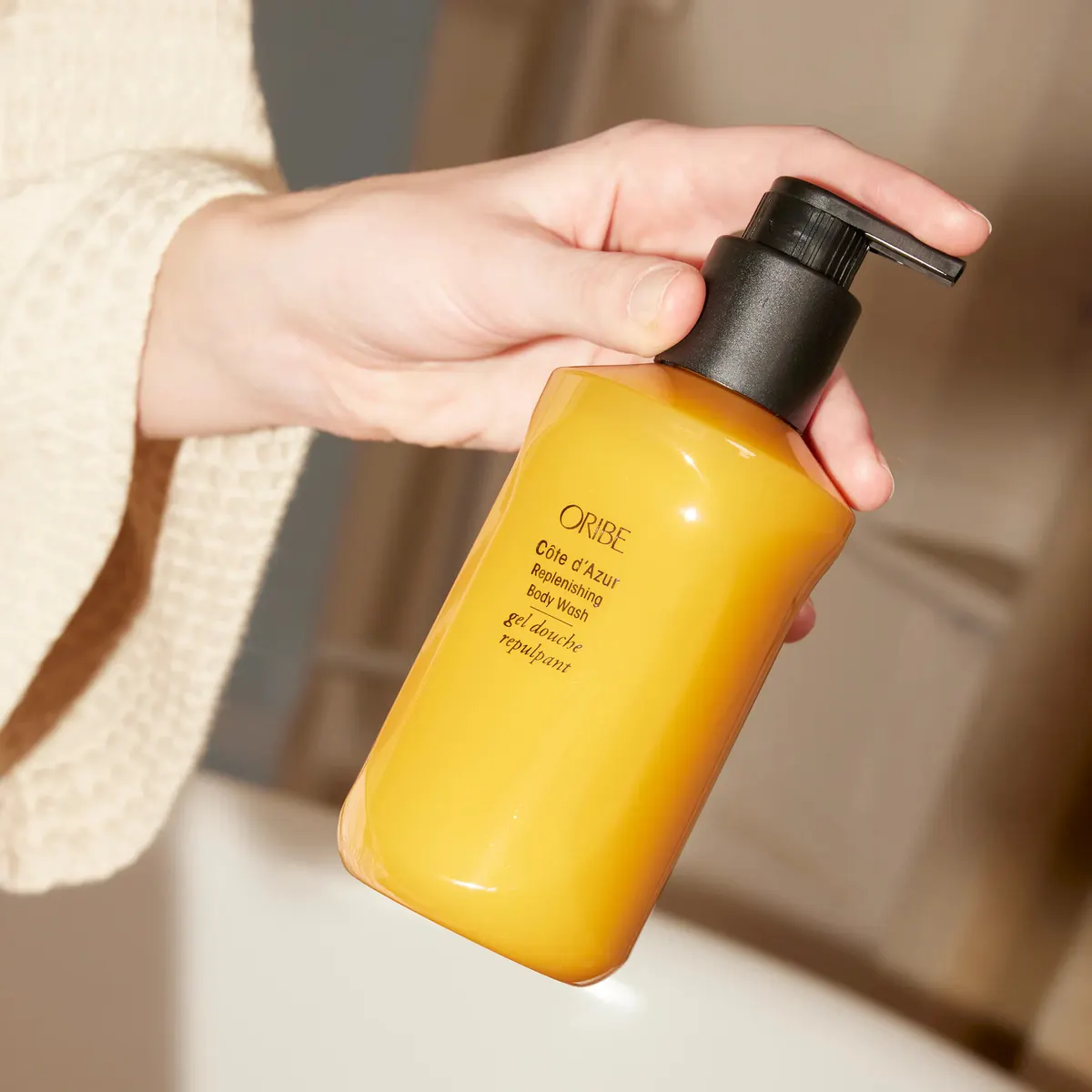 Oribe Cote d'Azur Replenishing Body Wash 300ml, view 3