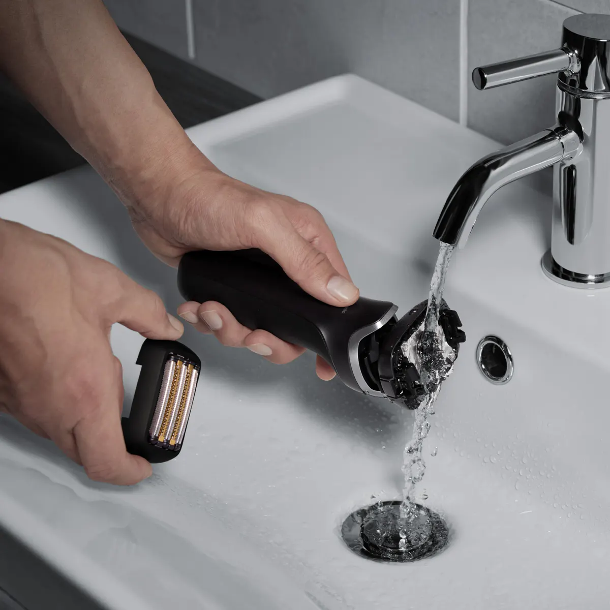 Panasonic Series 900 PRO 5-Blade Wet & Dry Electric Shaver, view 6