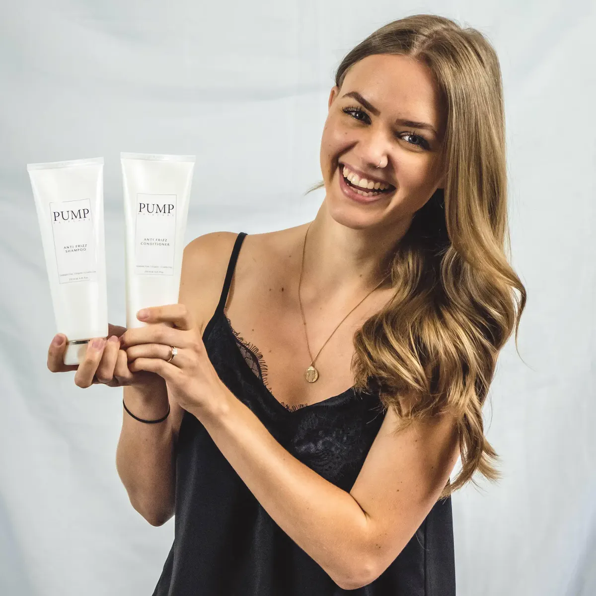 Pump Haircare Anti Frizz Shampoo 250ml, view 2