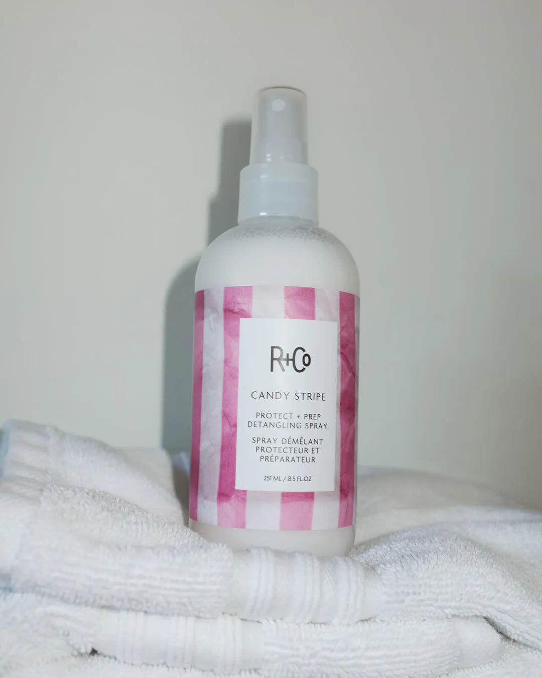 R+Co Candy Stripe Protect & Prep Detangling Spray 241ml, view 4