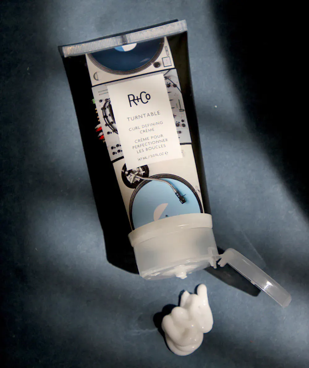 R+Co TURNTABLE Curl Defining Crème 147ml, view 3