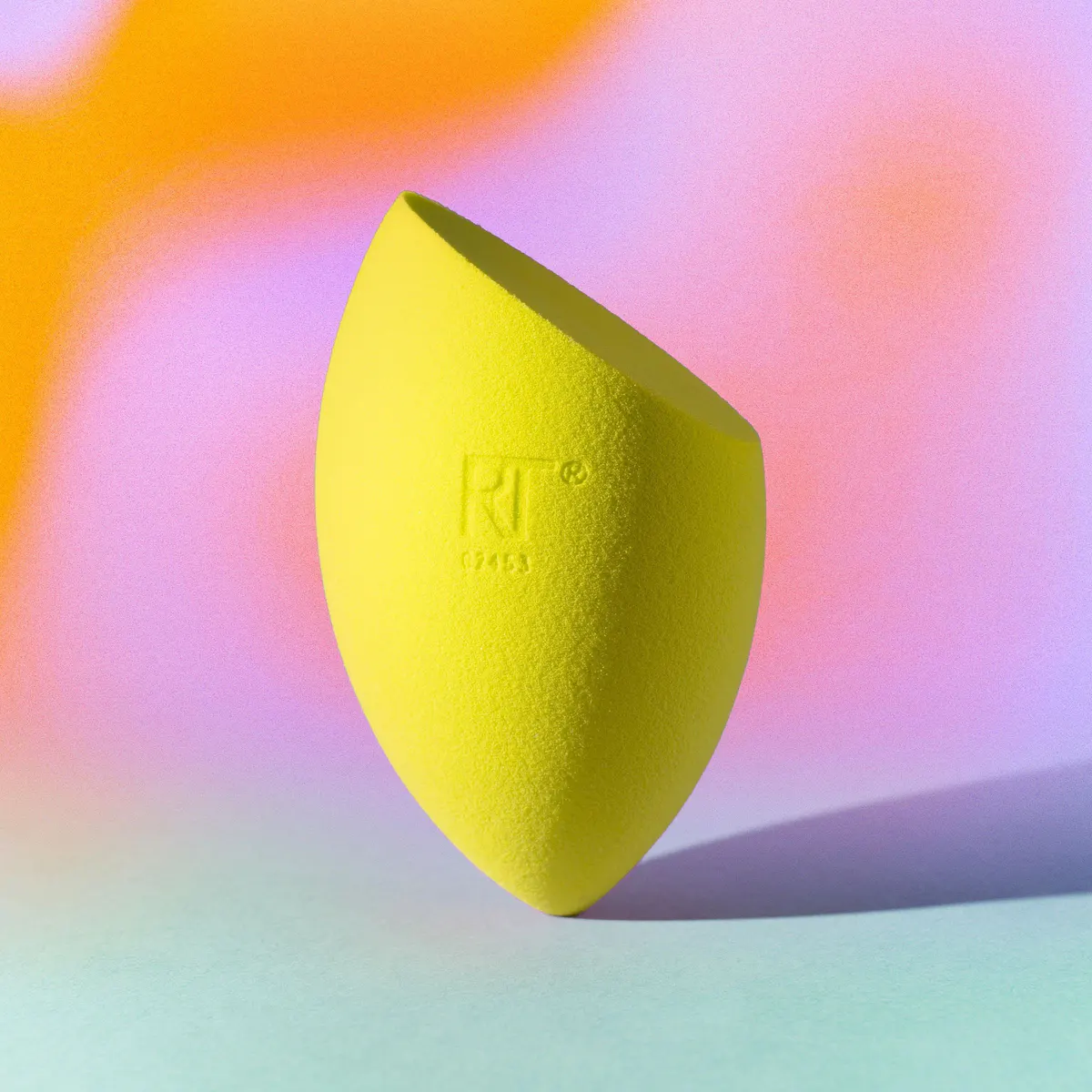 Real Techniques Hyperbrights Miracle Complexion Sponge, view 3