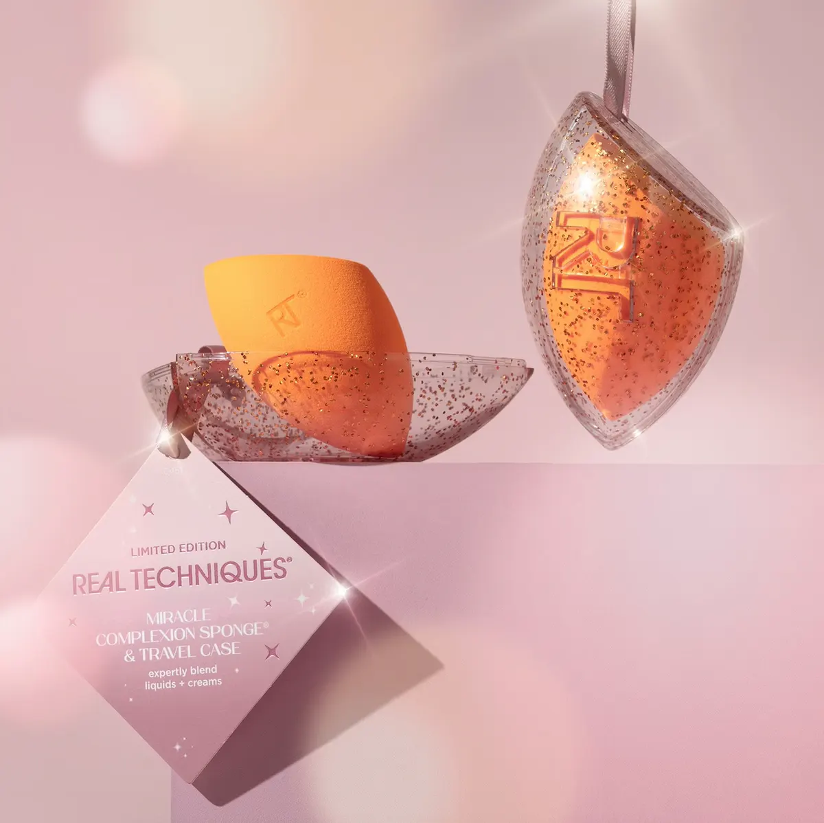 Real Techniques Miracle Complexion Sponge & Travel Case Pack, view 4