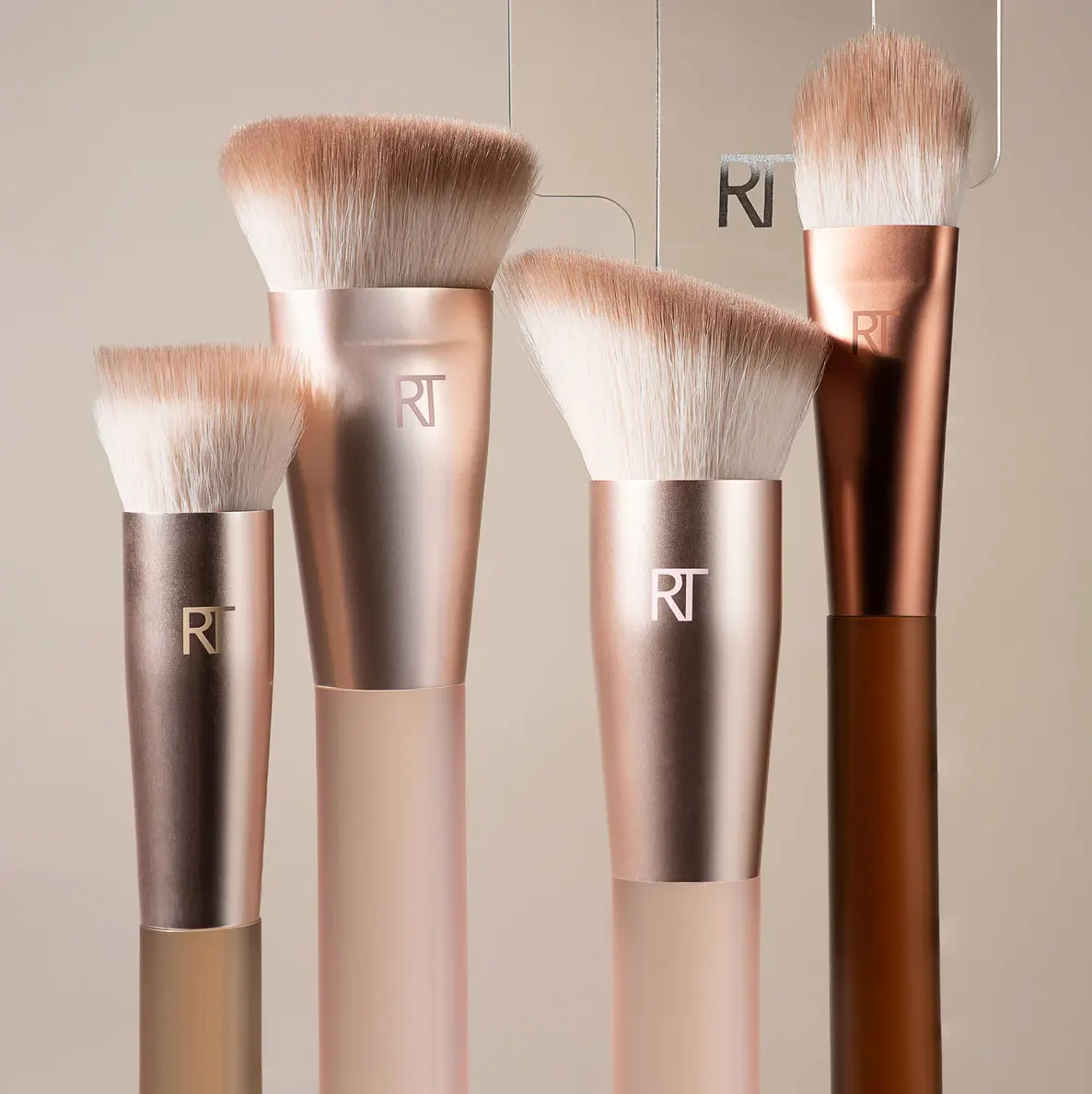 Real Techniques New Nudes Nothing But You Face Set, view 4
