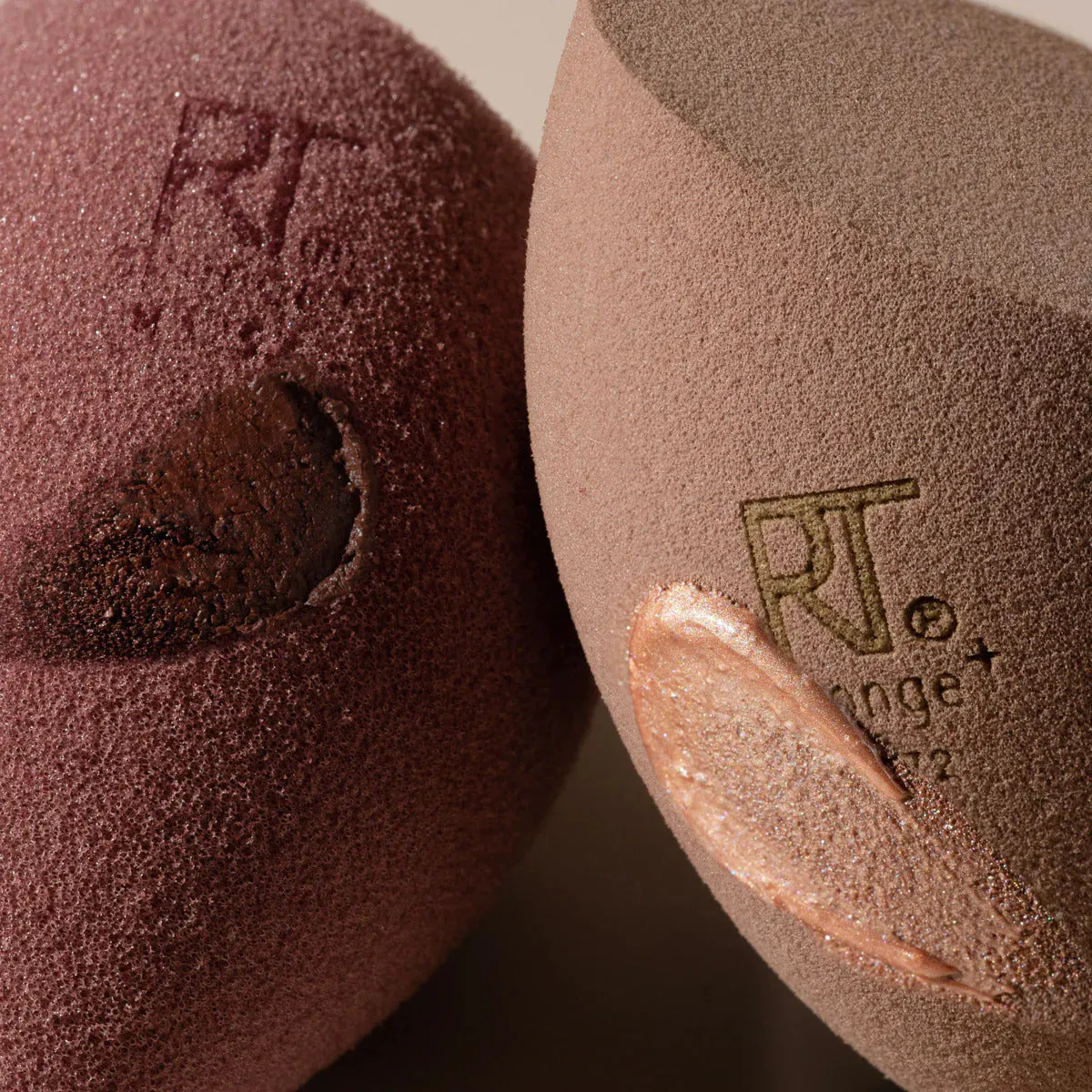 Real Techniques New Nudes Real Reveal Sponge Duo, view 7