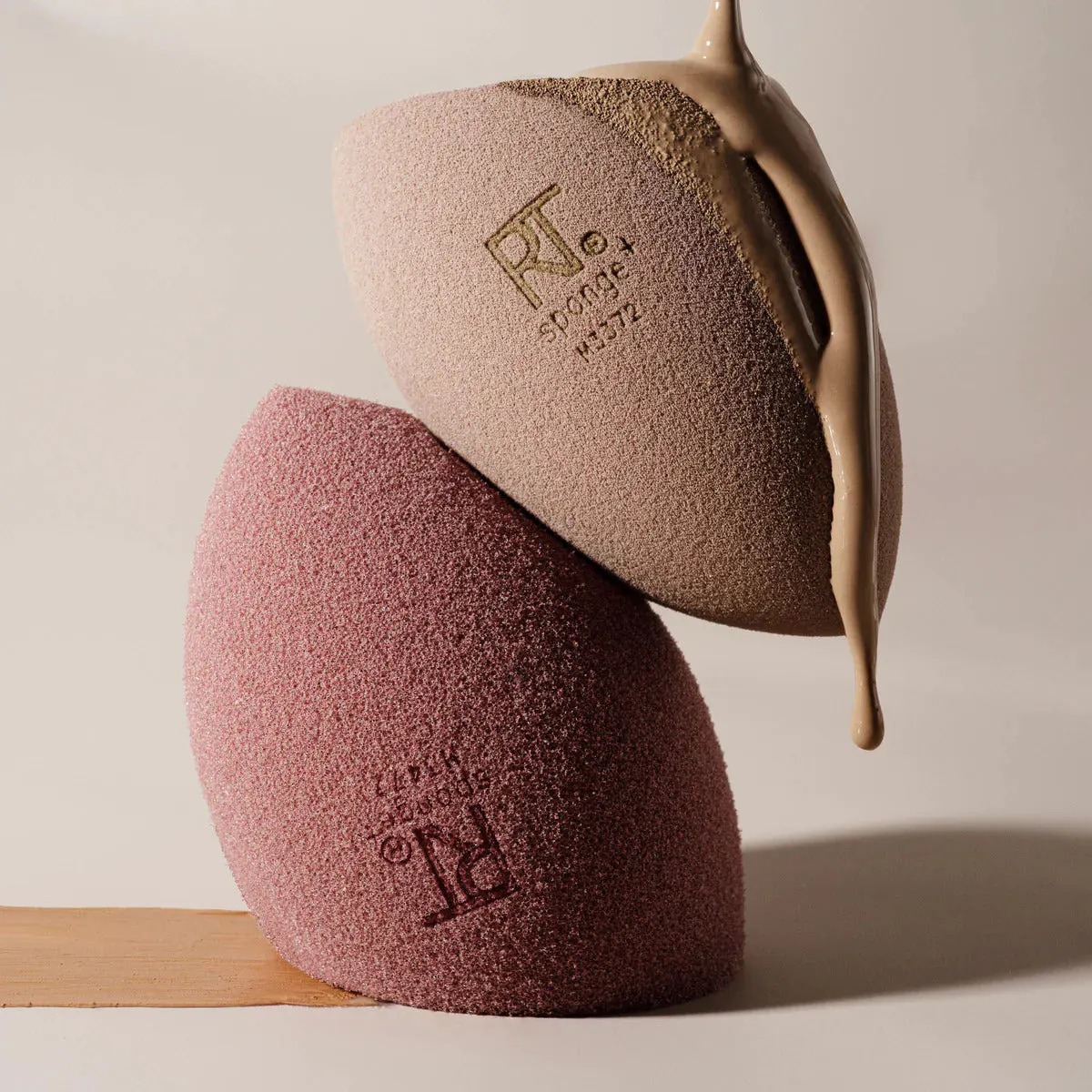 Real Techniques New Nudes Real Reveal Sponge Duo, view 8
