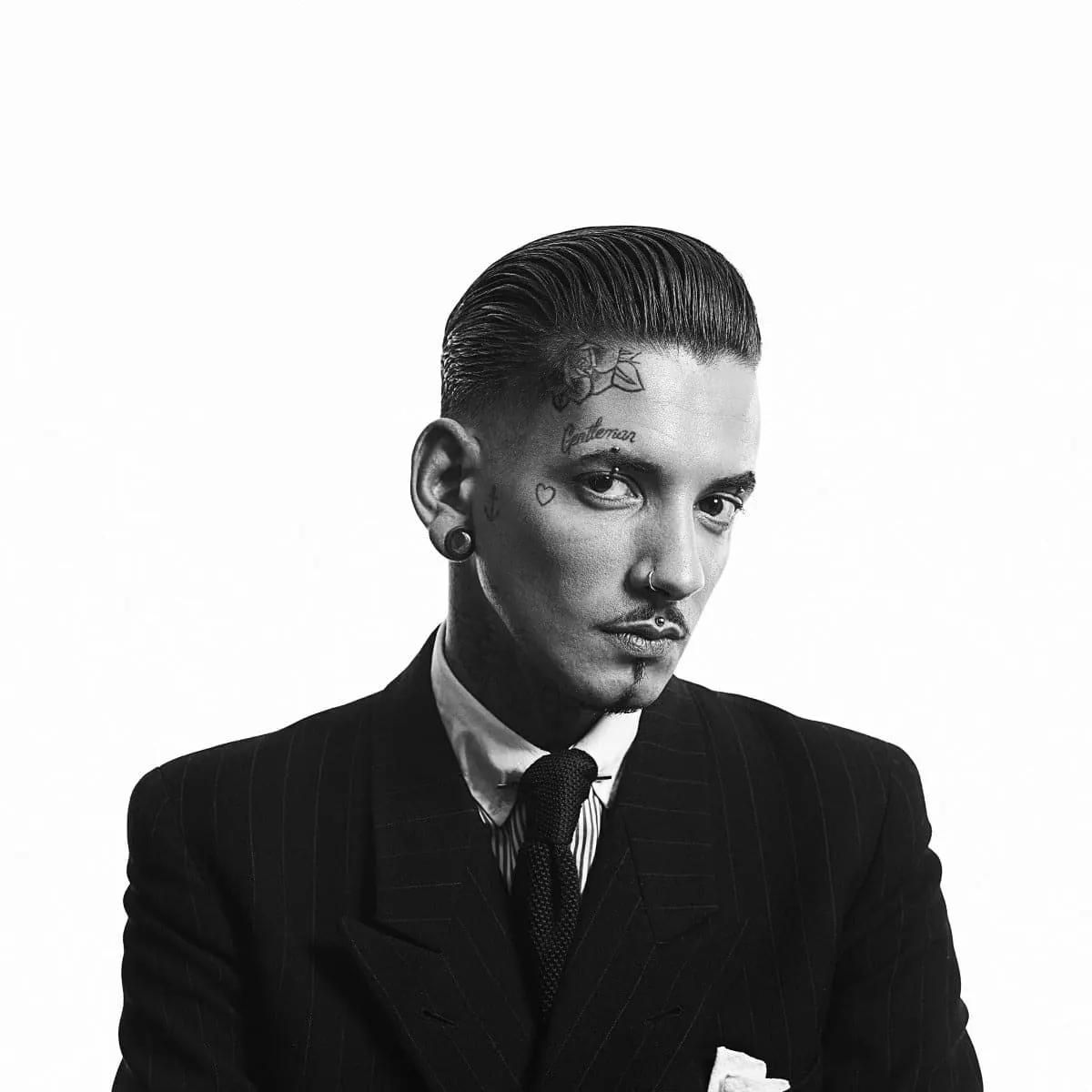 Reuzel Blue Pomade Hair Bundle, view 5