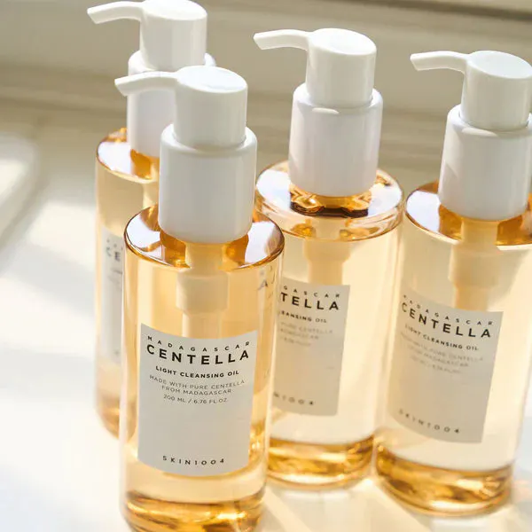 SKIN1004 Madagascar Centella Light Cleansing Oil 200ml, view 3