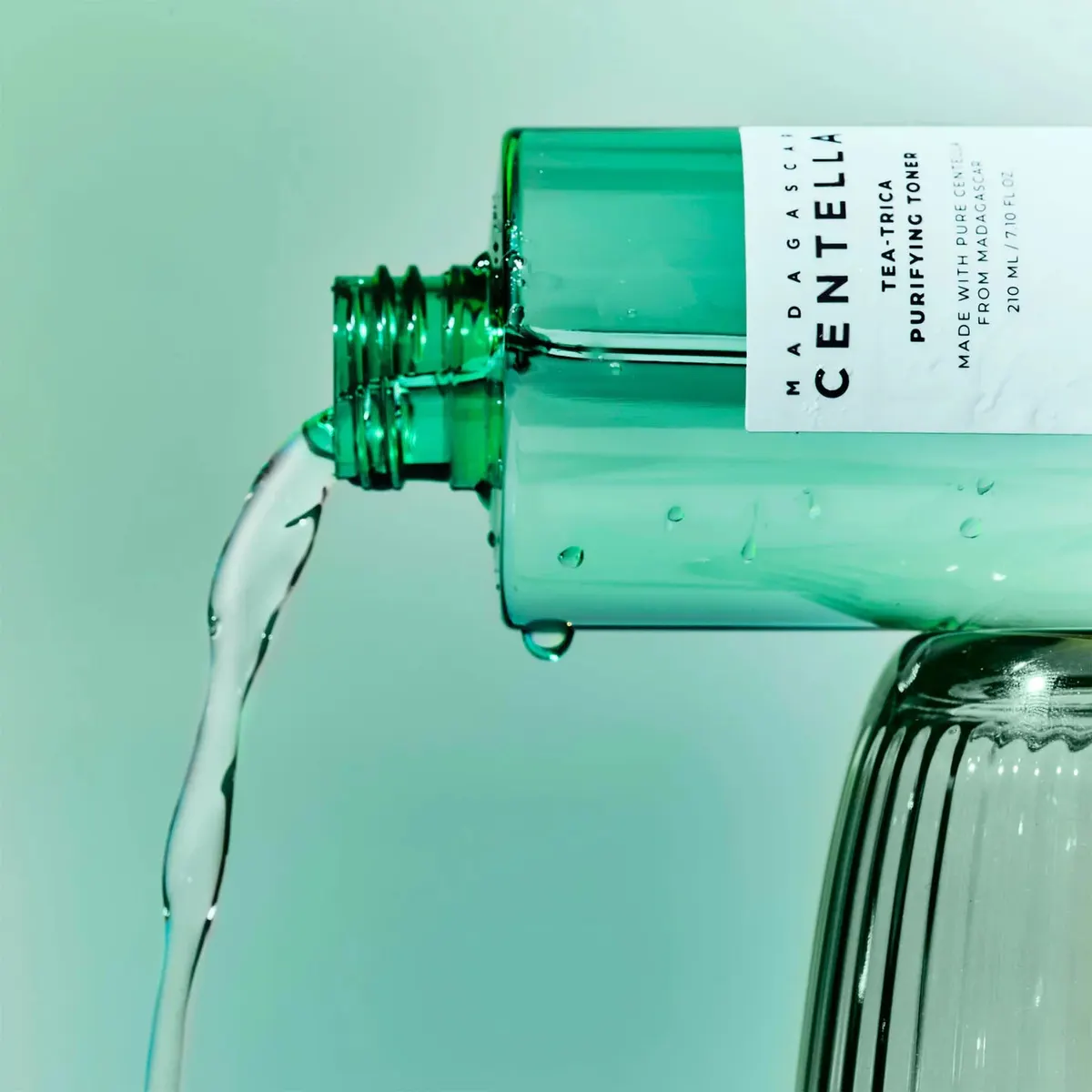 SKIN1004 Madagascar Centella Tea-Trica Purifying Toner 210ml, view 2