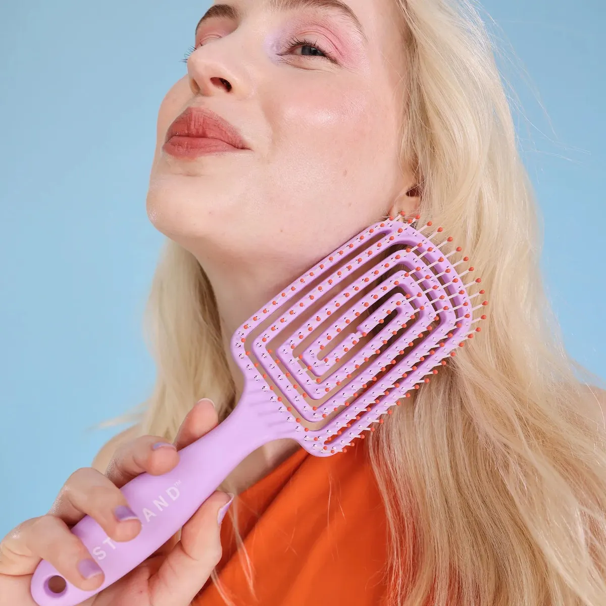 STRAAND The Mane Master Wet-To-Dry Detangler Brush, view 2