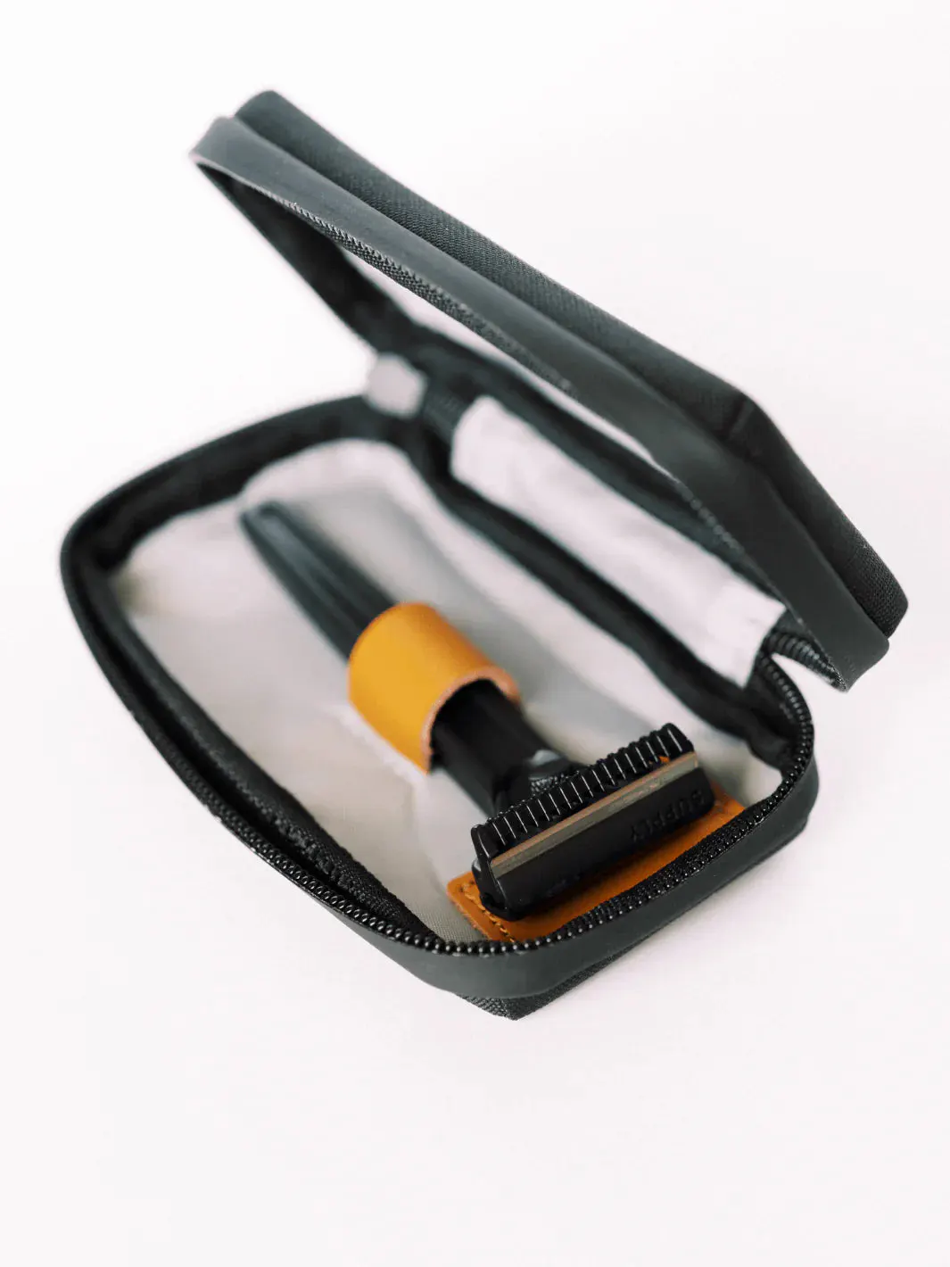 Supply The Razor Travel Case - Black, view 5