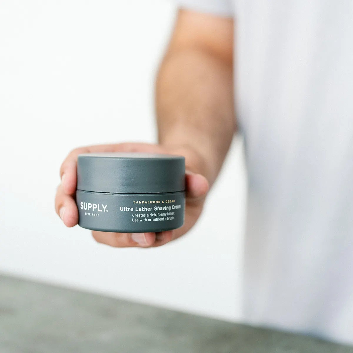 Supply Ultra Lather Shaving Cream - Sandalwood & Cedar 255ml, view 3