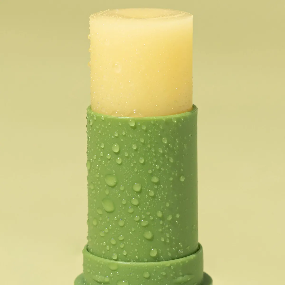 We Are Feel Good Inc. Kakadu Plum Lip Balm SPF50+ 10ml, view 3